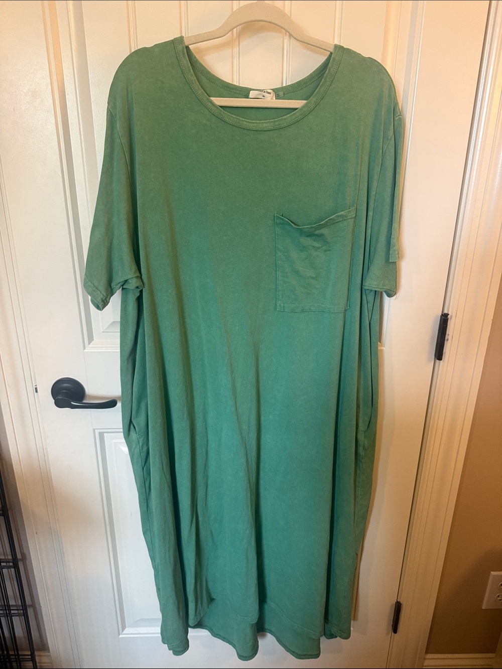 DAVI & DANI Women’s Midi Pocket Tee Dress in Seafoam Green